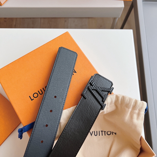 ルイヴィトンベルト着用イメージ